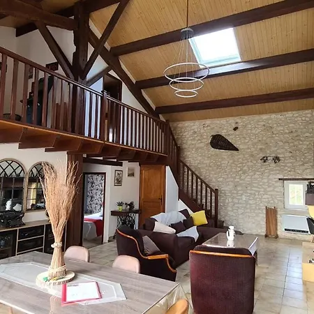 Сasa de vacaciones De Charme Piscine Privée Chauffée Climatisé Wifi Aux Portes Du Périgord Entre Villeréal Et Monpazier