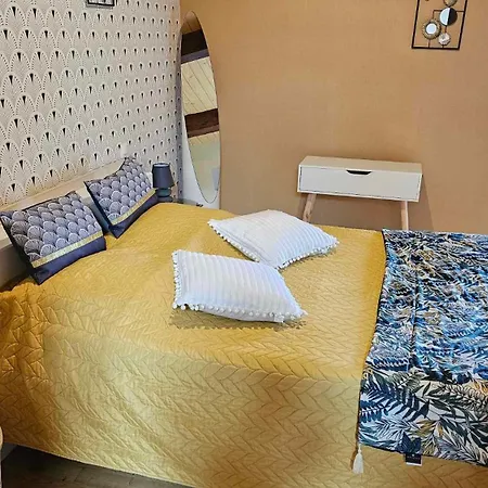 Gite De Charme: Périgord Retreat With Heated Pool & Wi-fi * Parranquet